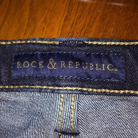 Rock and Republic Womens Size 0 M Dark Wash Studs Kasandra Boot Cut Denim Jeans - Picture 9 of 11